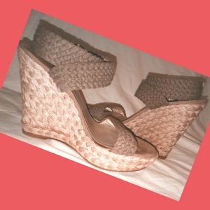 ***SOLD***stuart Weitzman wedges